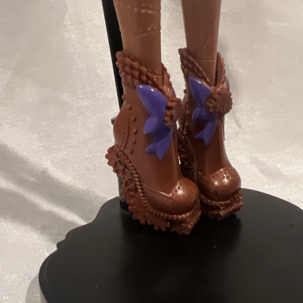 2011- Mattel -‎ Monster High Dance Class Robecca Steam - Picture 15 of 15